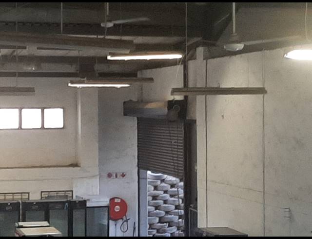 1,140M² WAREHOUSE TO LET IN WESTMEAD
